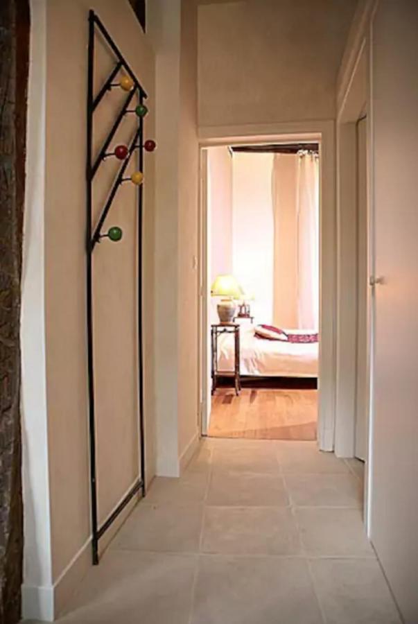 דירות פריז Charming Cosy Triplex In Trendy Marais מראה חיצוני תמונה